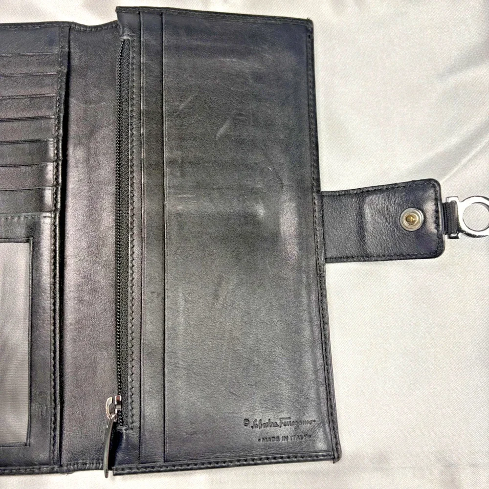 Vtg Ferragamo Gancini Black Canvas & Leather Long Bifold Snap Wallet Zippy Pouch